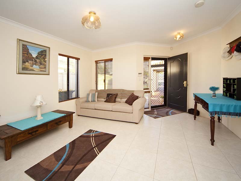 27A Morgan Road, Redcliffe WA 6104