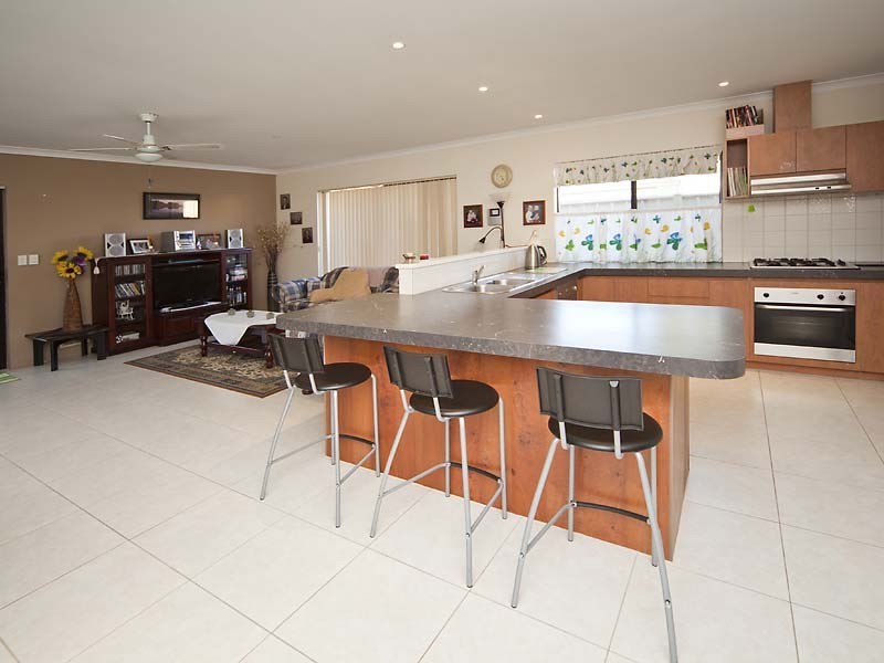 27A Morgan Road, Redcliffe WA 6104