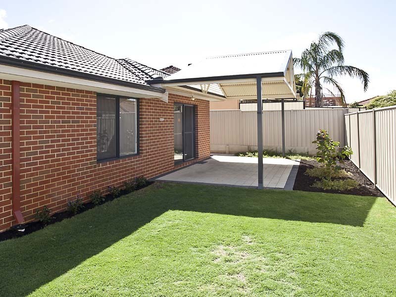 23 Victoria Street, Redcliffe WA 6104