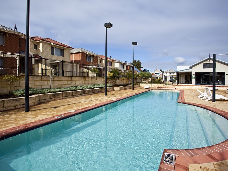 62/57 Frederick Street, Belmont WA 6104