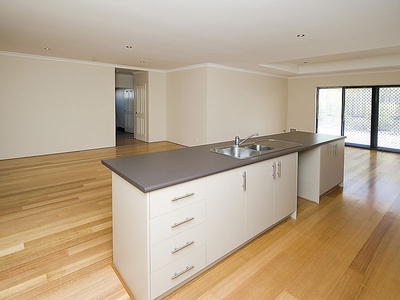 35 Pavilion Circle, The Vines WA 6069