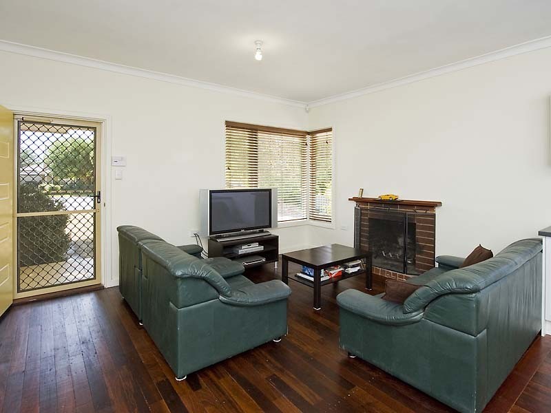 38 Kennerly Street, Cloverdale WA 6105