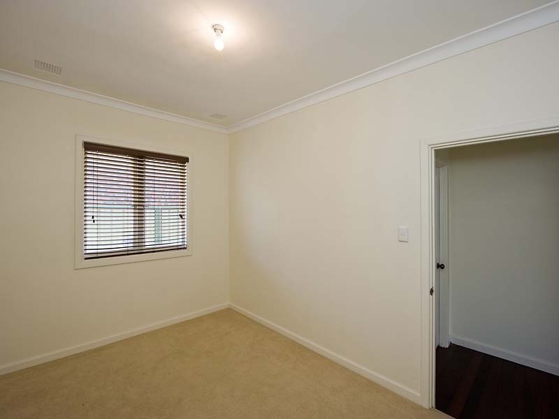 38 Kennerly Street, Cloverdale WA 6105