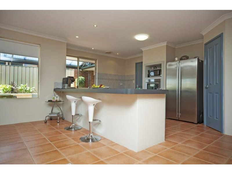 15 Menmuir Place, Bayswater WA 6053