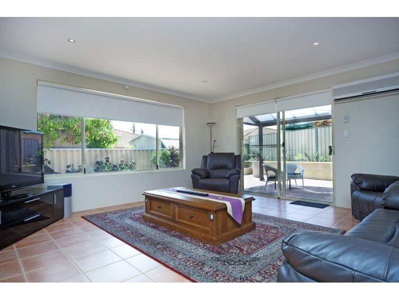15 Menmuir Place, Bayswater WA 6053