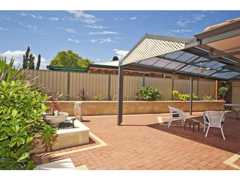 15 Menmuir Place, Bayswater WA 6053