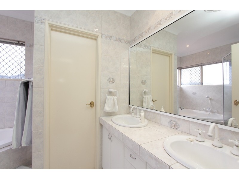 7 Amelup Place, Dianella WA 6059