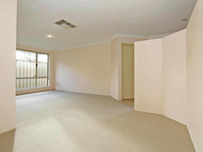 18 Gardenia Gardens, Helena Valley WA 6056