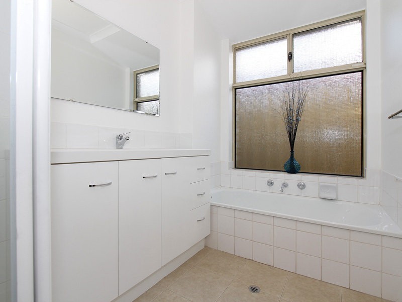 18 Gardenia Gardens, Helena Valley WA 6056