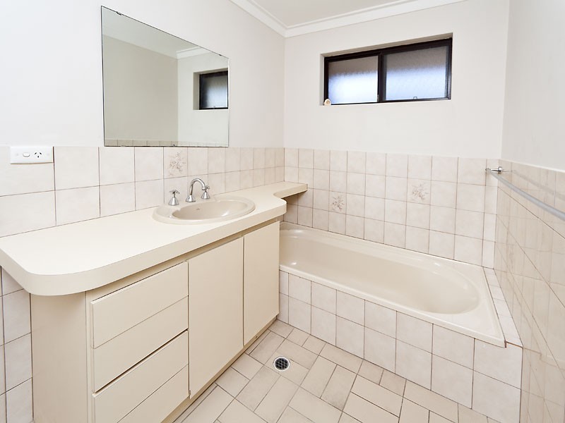 560 Rockingham Road, Munster WA 6166