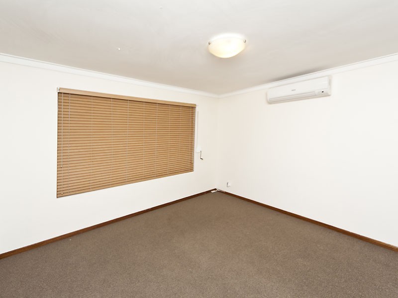 560 Rockingham Road, Munster WA 6166