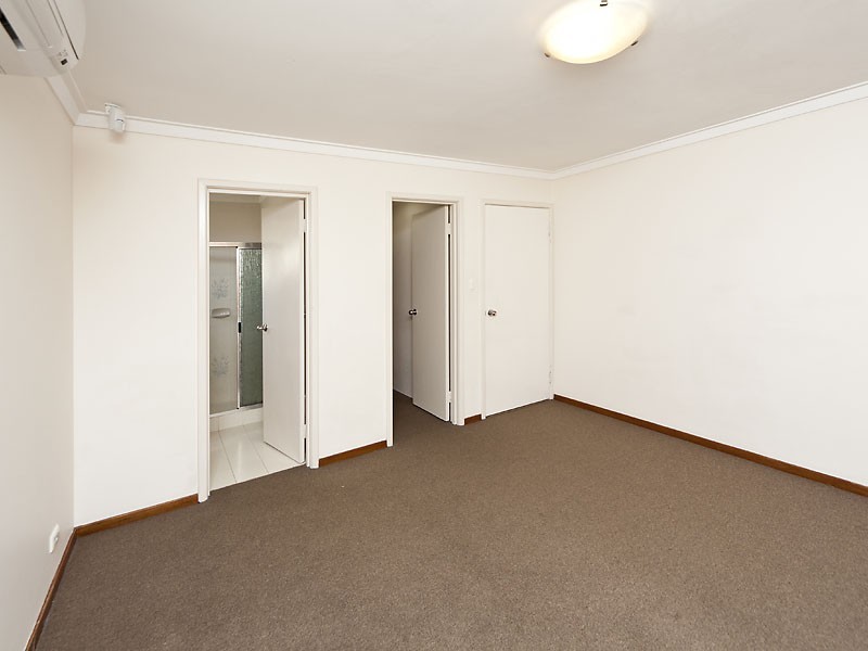 560 Rockingham Road, Munster WA 6166