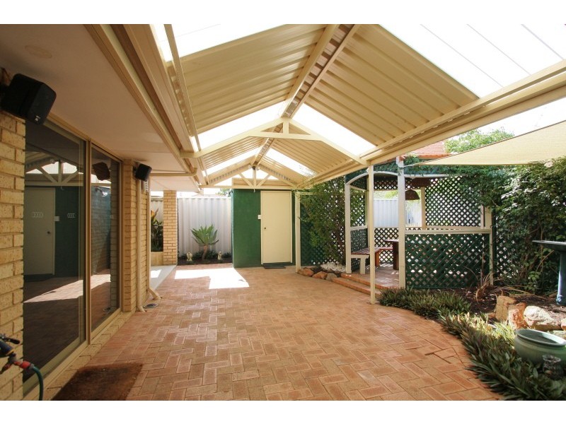 2/14 Vaughan Street, Dianella WA 6059