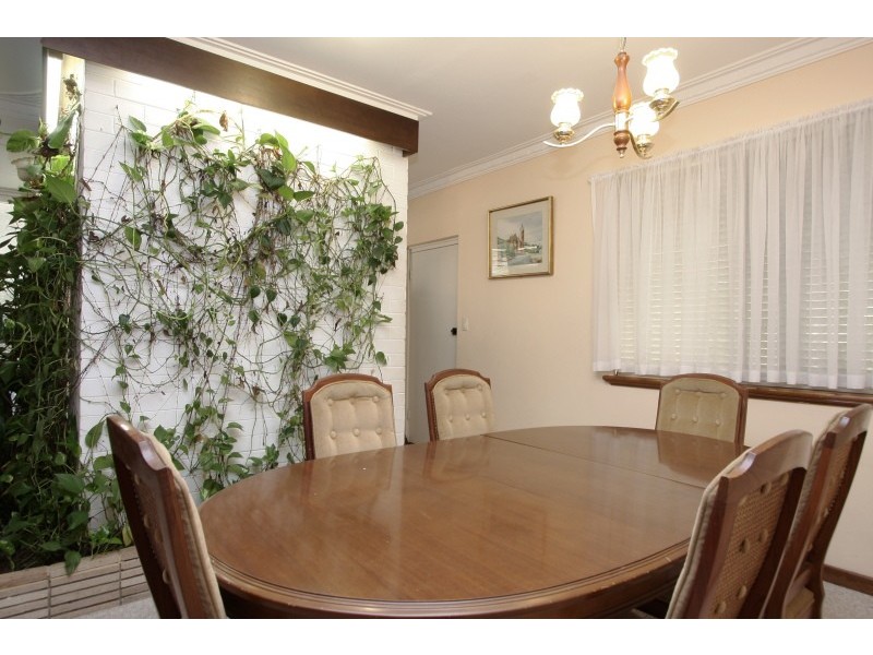 41 Howes Crescent, Dianella WA 6059