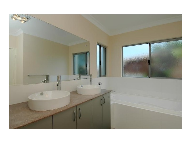 124B Hayes Avenue, Dianella WA 6059