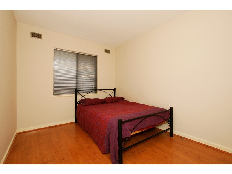 2/345 Stirling Street, Highgate WA 6003