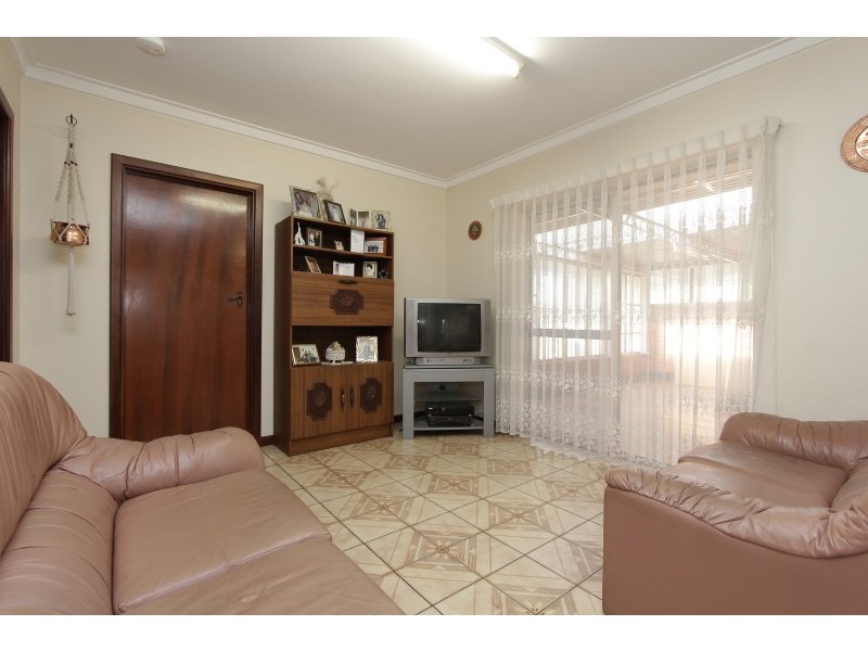 414 Grand Promenade, Dianella WA 6059