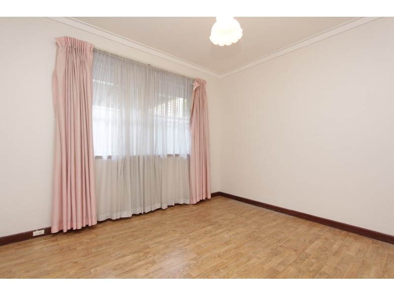 414 Grand Promenade, Dianella WA 6059