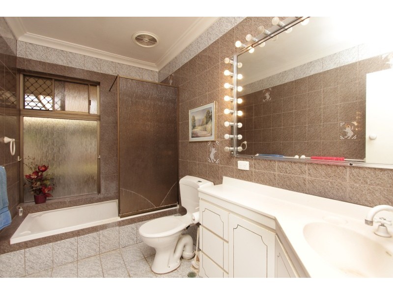 25 Wrigley Street, Dianella WA 6059