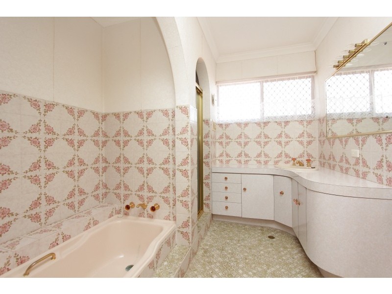 6 Salamander Street, Dianella WA 6059