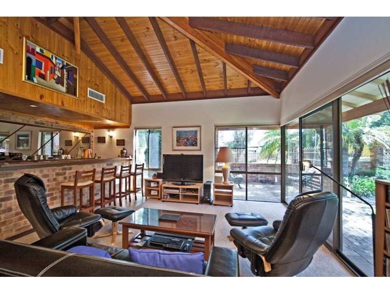 152 Moulden Avenue, Yokine WA 6060