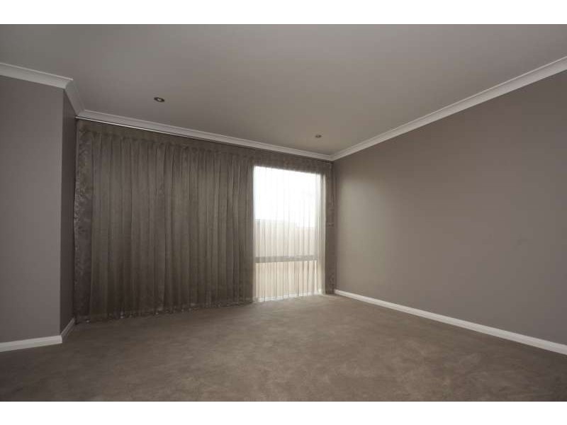 4A Burns Avenue, Yokine WA 6060