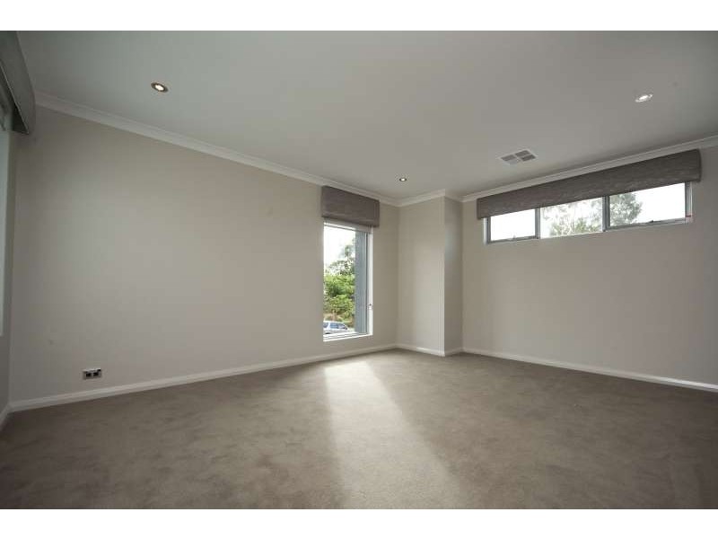 4A Burns Avenue, Yokine WA 6060
