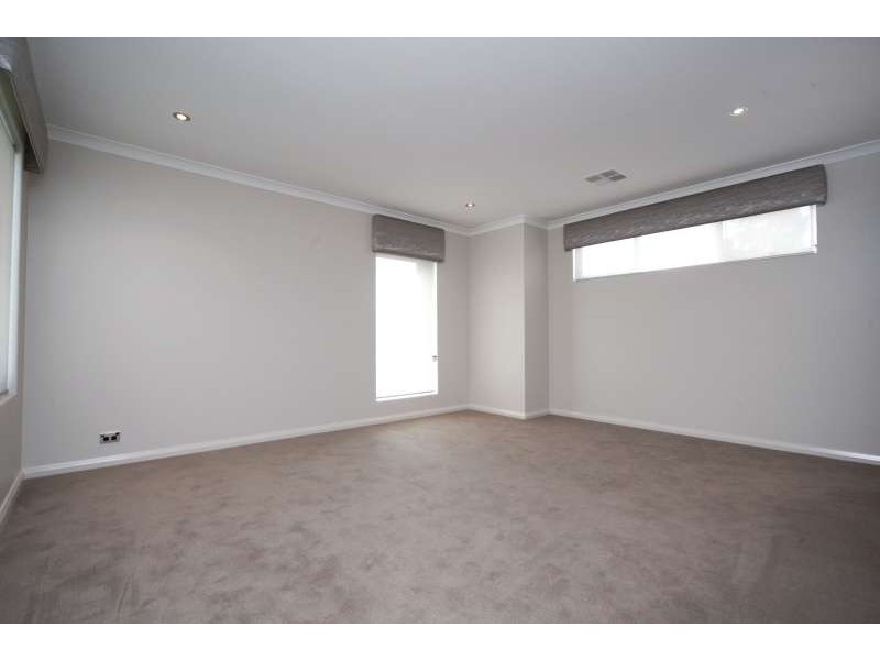 4A Burns Avenue, Yokine WA 6060