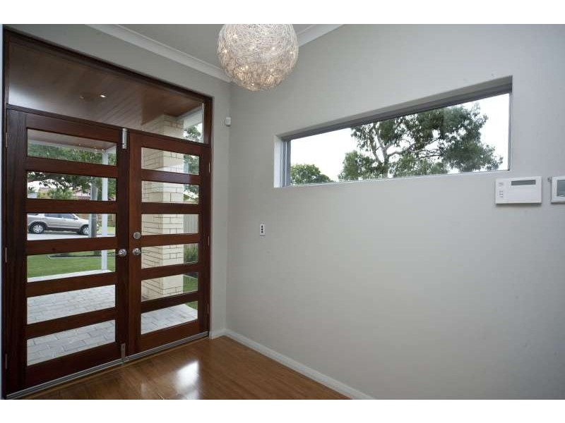 4B Burns Avenue, Yokine WA 6060