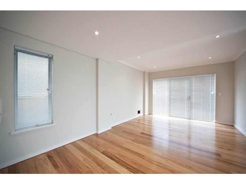 4/117 Lawley Street, Tuart Hill WA 6060