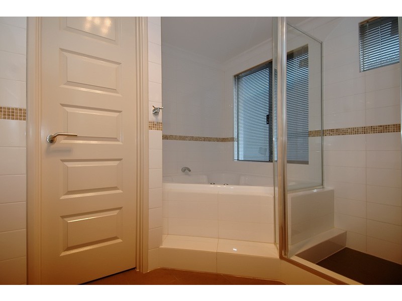 124A Hayes Avenue, Dianella WA 6059