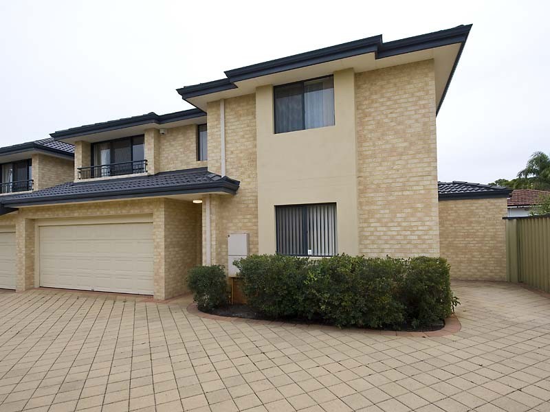 28B Pearl Road, Cloverdale WA 6105