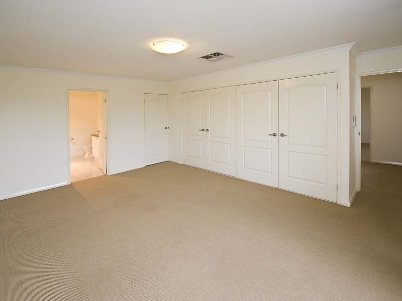 28B Pearl Road, Cloverdale WA 6105