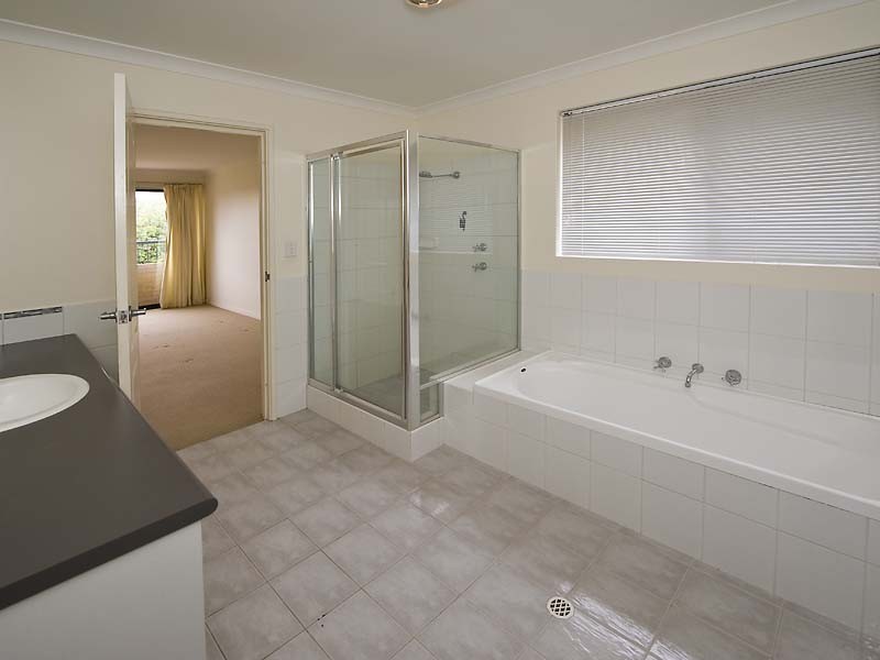 28B Pearl Road, Cloverdale WA 6105