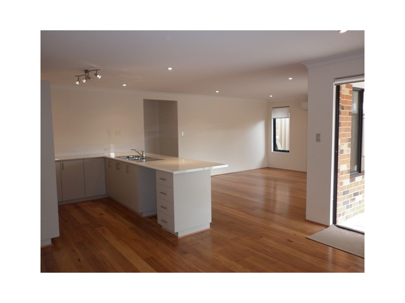 27A The Strand, Bayswater WA 6053