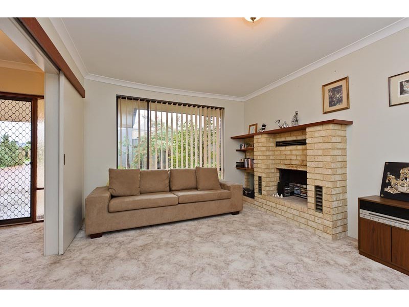 137A Howes Crescent, Dianella WA 6059