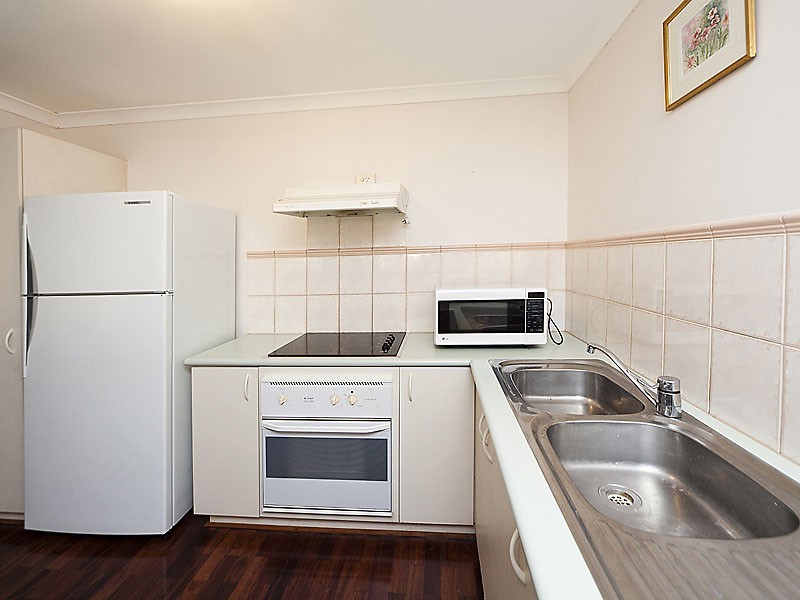 8/19 Little Shenton Lane, Northbridge WA 6003