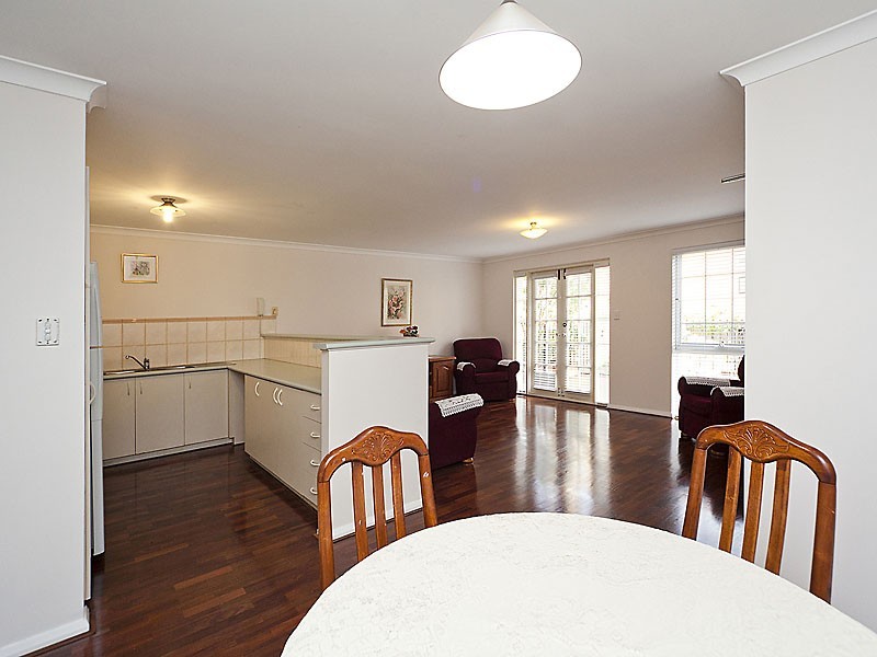 8/19 Little Shenton Lane, Northbridge WA 6003