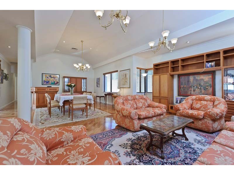 91 Holmfirth Street, Coolbinia WA 6050