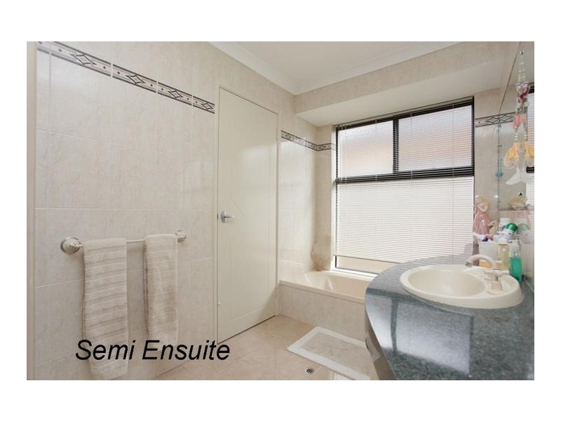 4 Greenbushes Place, Dianella WA 6059