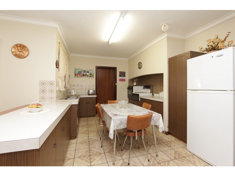 414 Grand Promenade, Dianella WA 6059