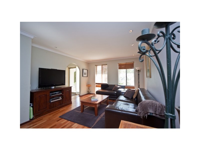 5 Lindsay Way, Padbury WA 6025