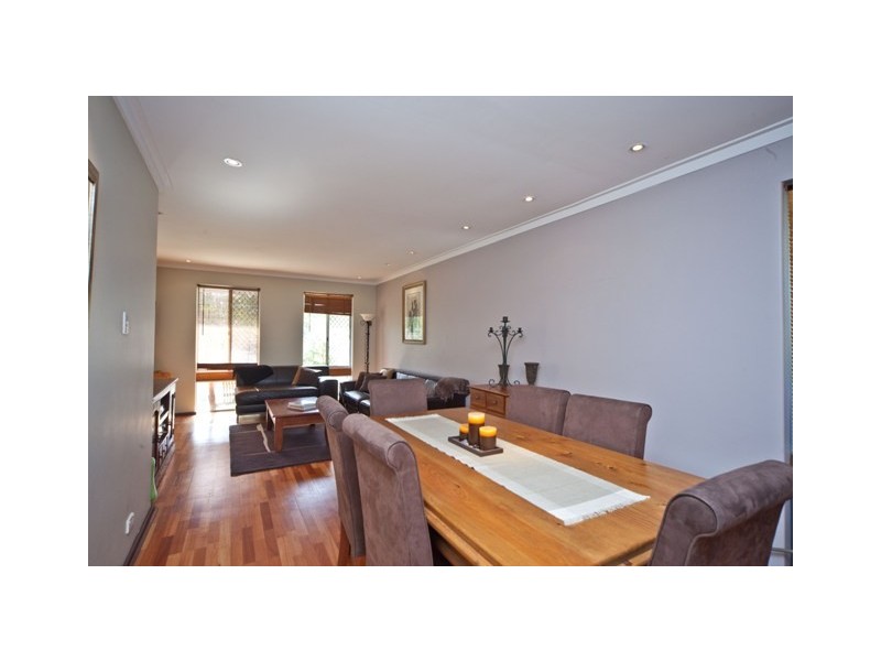 5 Lindsay Way, Padbury WA 6025