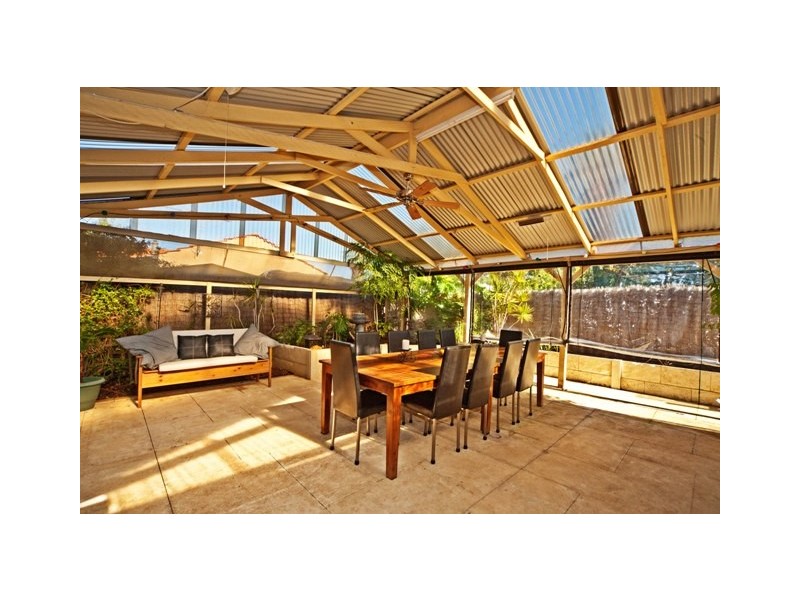 5 Lindsay Way, Padbury WA 6025