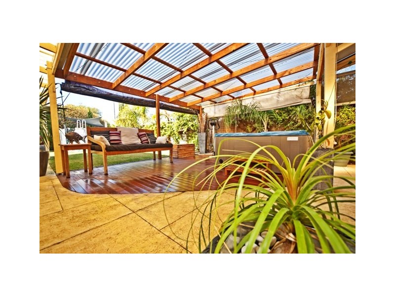 5 Lindsay Way, Padbury WA 6025