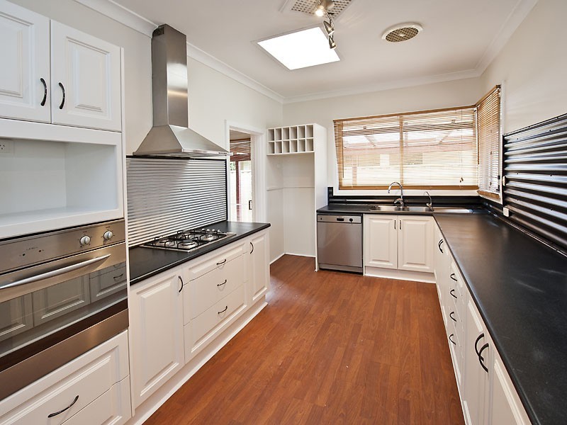 173 Gabriel Street, Cloverdale WA 6105