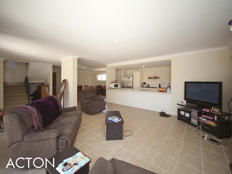 6/105 Gladstone Road, Rivervale WA 6103