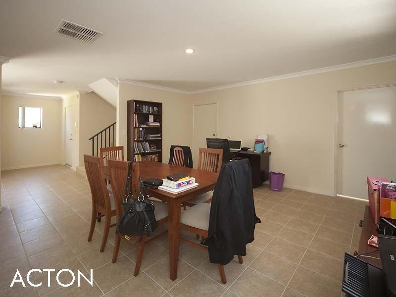 6/105 Gladstone Road, Rivervale WA 6103