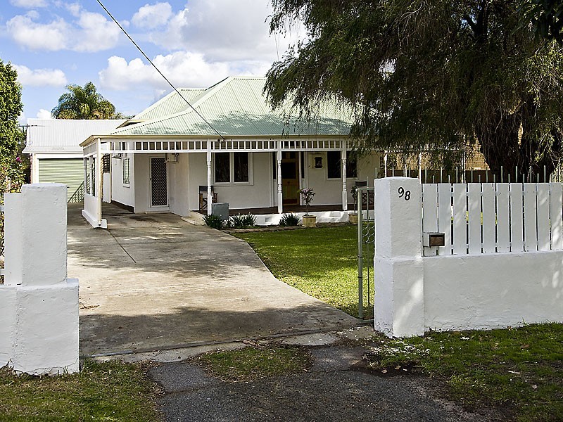 98 Epsom Avenue, Belmont WA 6104