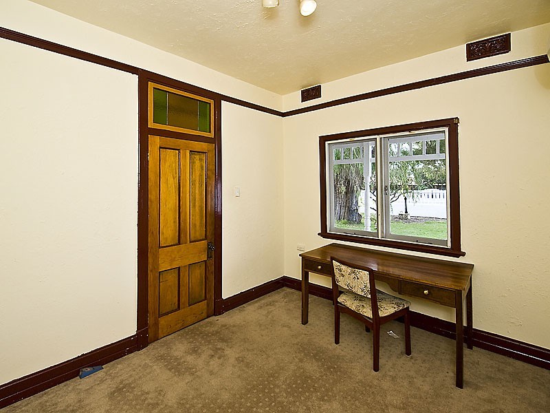 98 Epsom Avenue, Belmont WA 6104